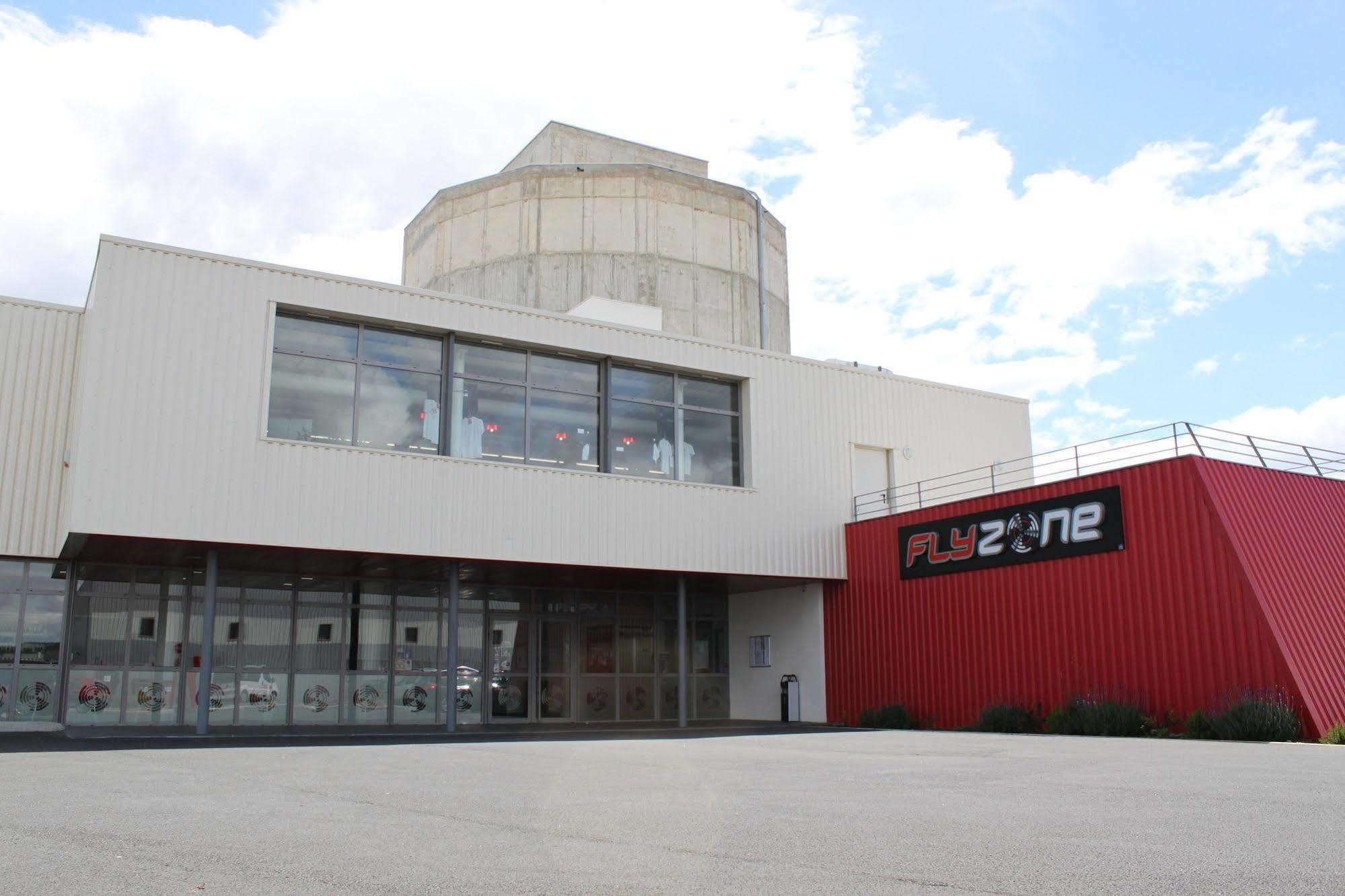 Auberge Flyzone Lézignan-Corbières Exterior foto